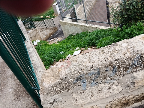 מפגע בטיחותי ברחוב הגיבורים בחיפה